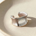 Load image into Gallery viewer, Zuri Ring
