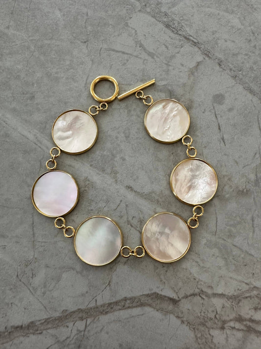 Circle Shell Bracelet