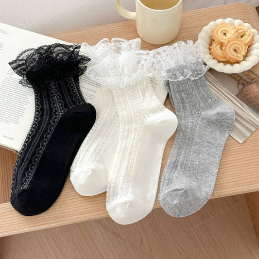 Lace Ruffle Ankle Socks