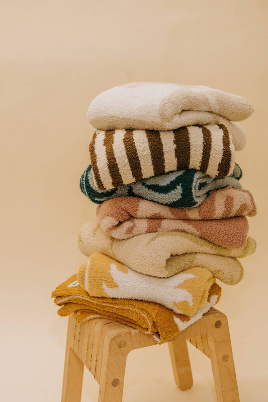 Stripe Plush Throw - Mocha & Cream