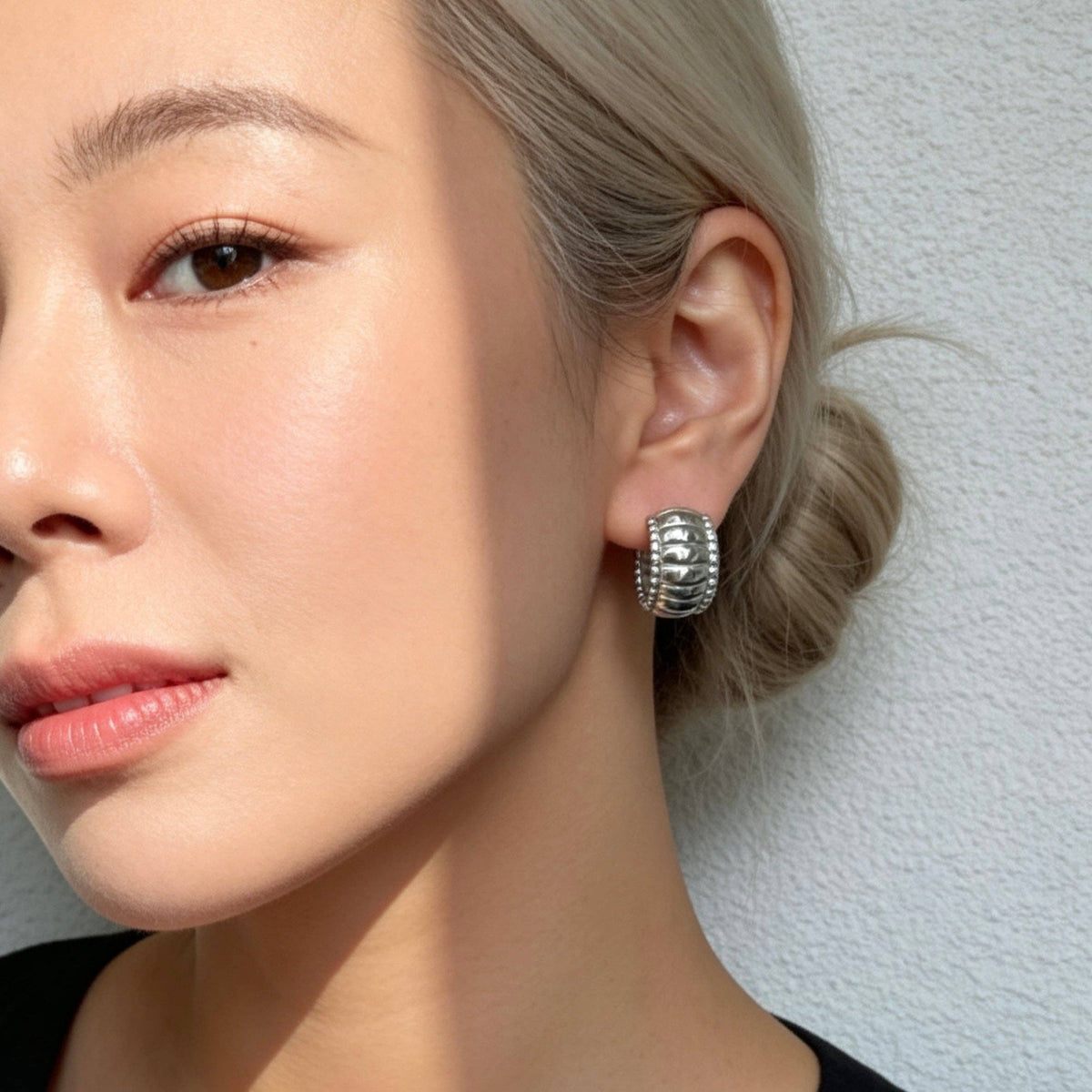 Sculptural Ribbed Hoop Earrings