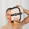 Load image into Gallery viewer, Vanna Woven Contrast Crossbody

