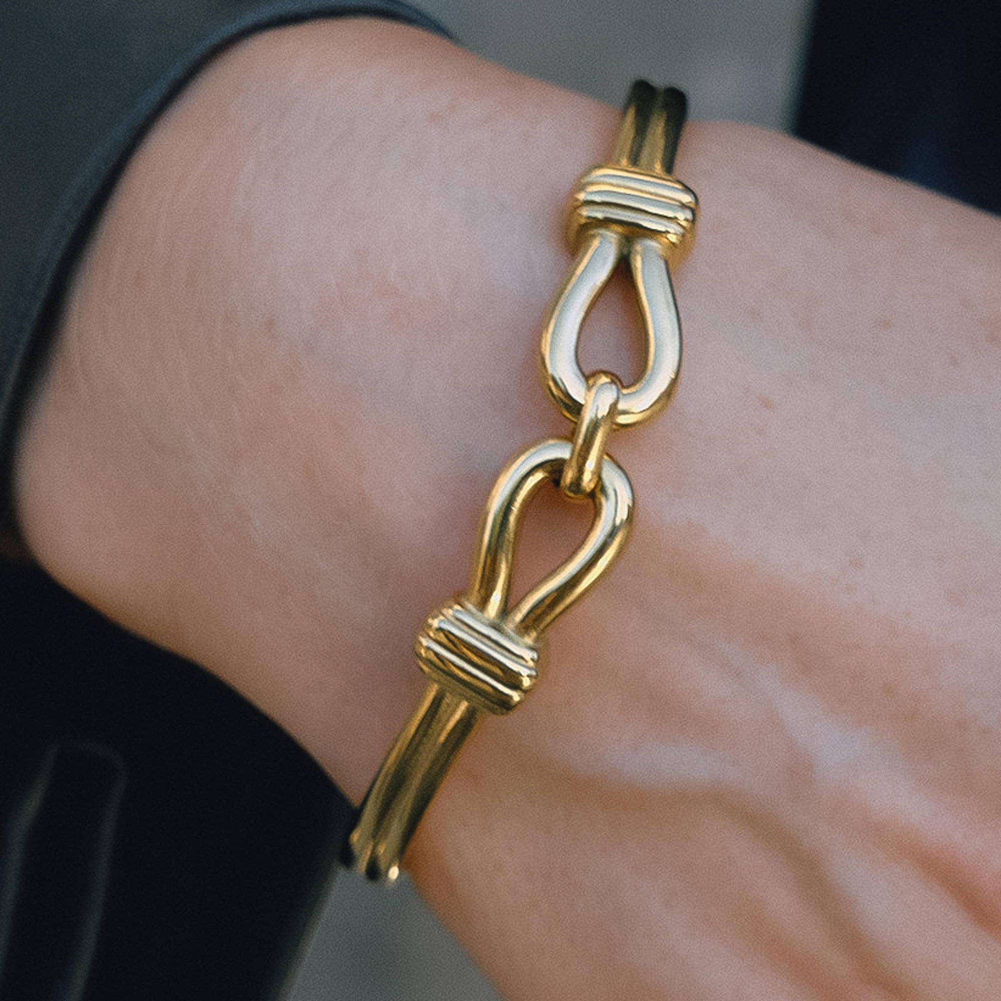 Deloise Knot Link Bracelet