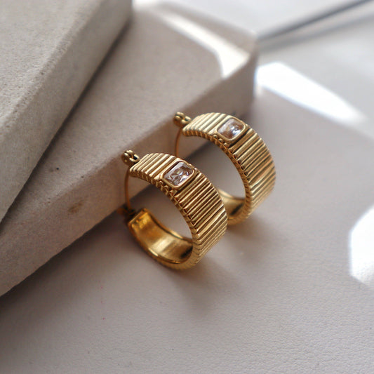 Stella Hoops