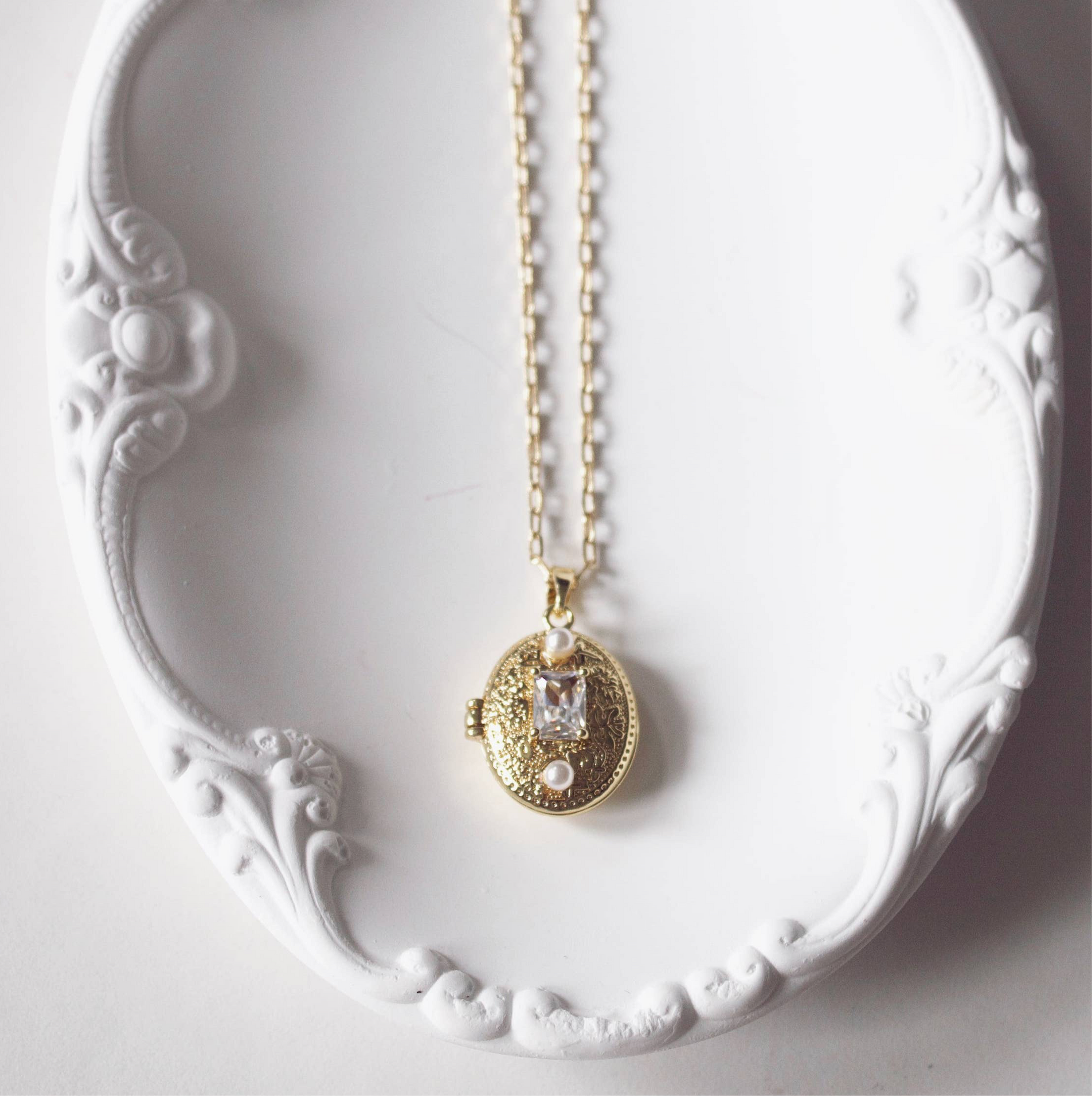 Lumière Necklace