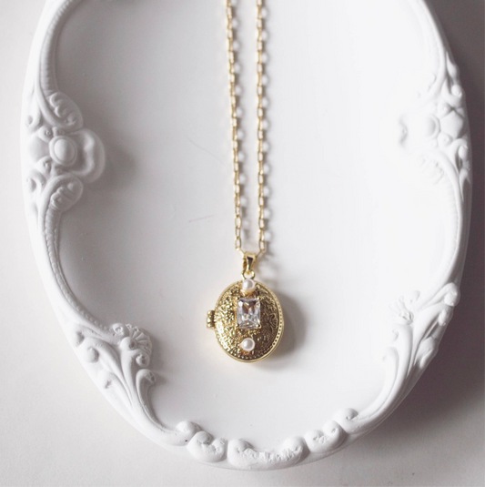 Lumière Necklace