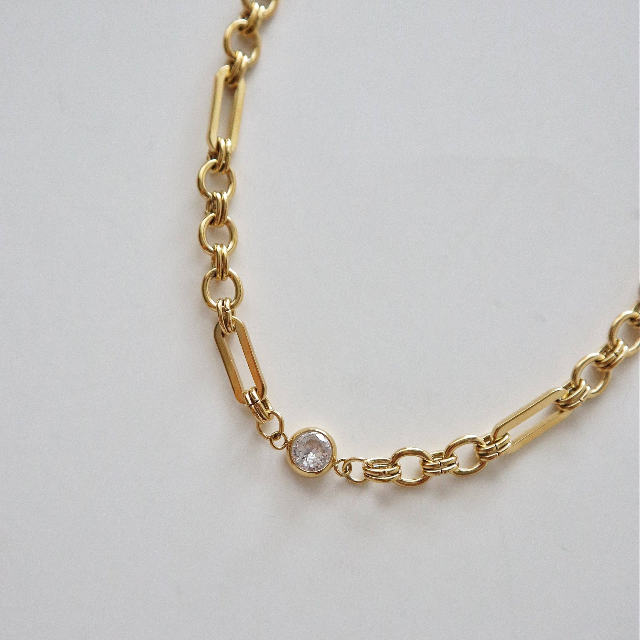 Solenne Chain Necklace | CZ Bezel Necklace