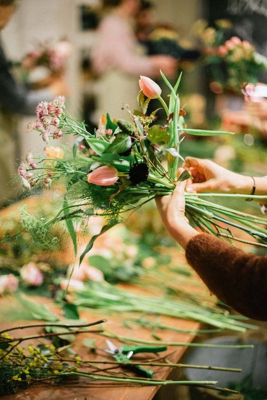 March 23rd: Hand-tied Spiral Bouquet Class