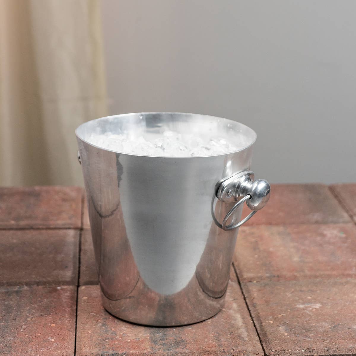 Elegant Wine Chiller Bucket