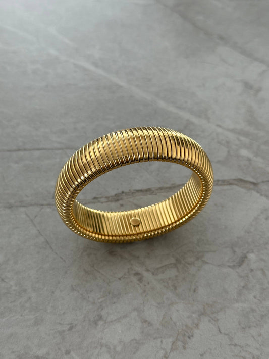 Wide Ribbed Bangle Bracelet