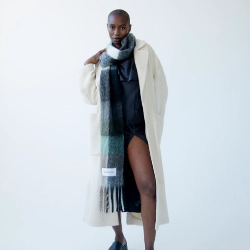 Reykjavik Scarf - Black Check