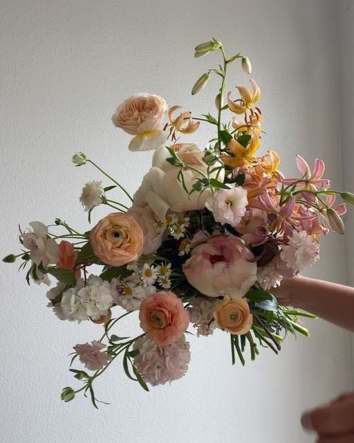 March 23rd: Hand-tied Spiral Bouquet Class