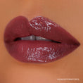 Load image into Gallery viewer, Glow Getter Hydrating Lip Oil
