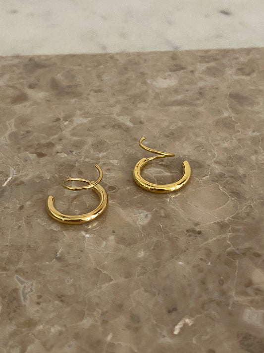 Double twist hoops