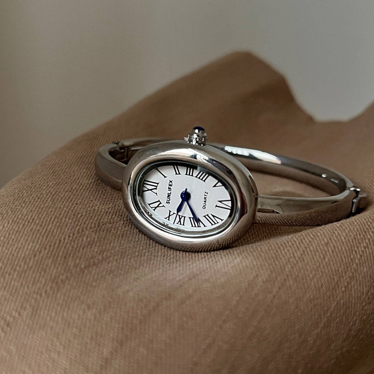 Mod Oval Wrist Watch - Silver