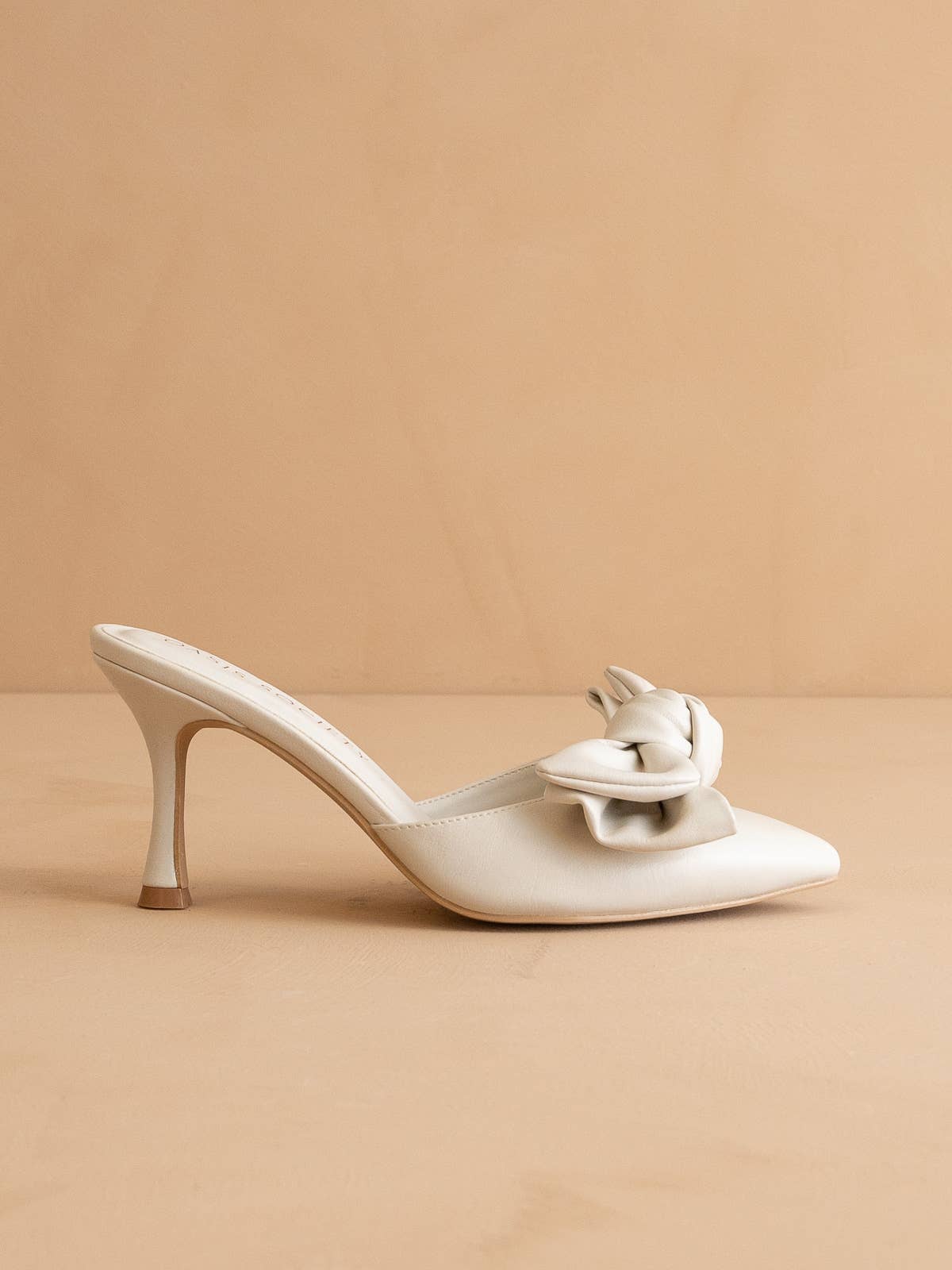 The Jane Bow Accent Kitten Heel