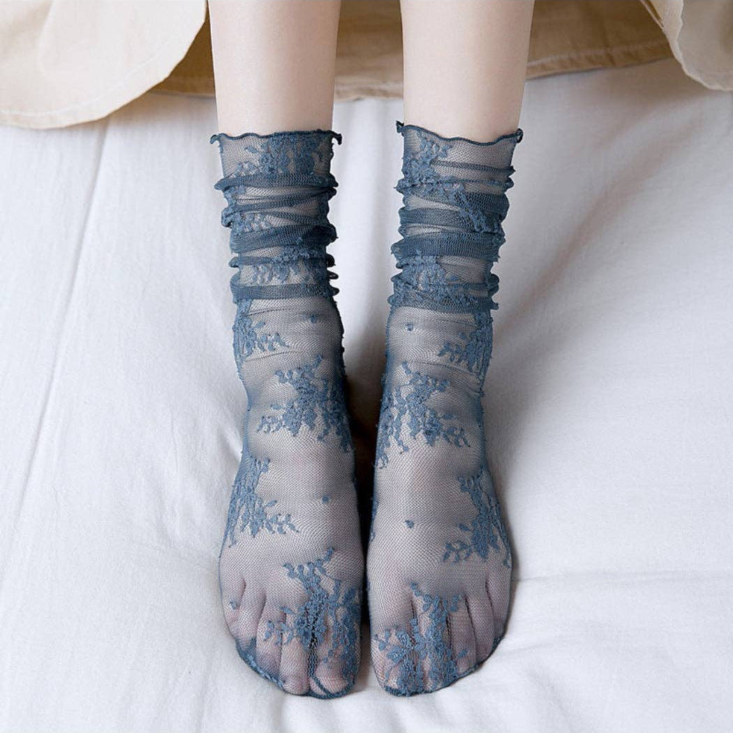 Romantic Lace Crew Socks