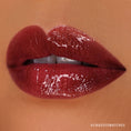 Load image into Gallery viewer, Glow Getter Hydrating Lip Oil
