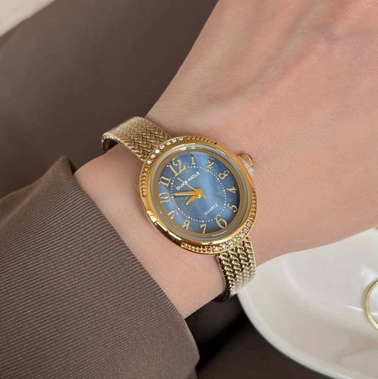 Vintage Crystal Bezel Oval Quartz Watch DP25F6741