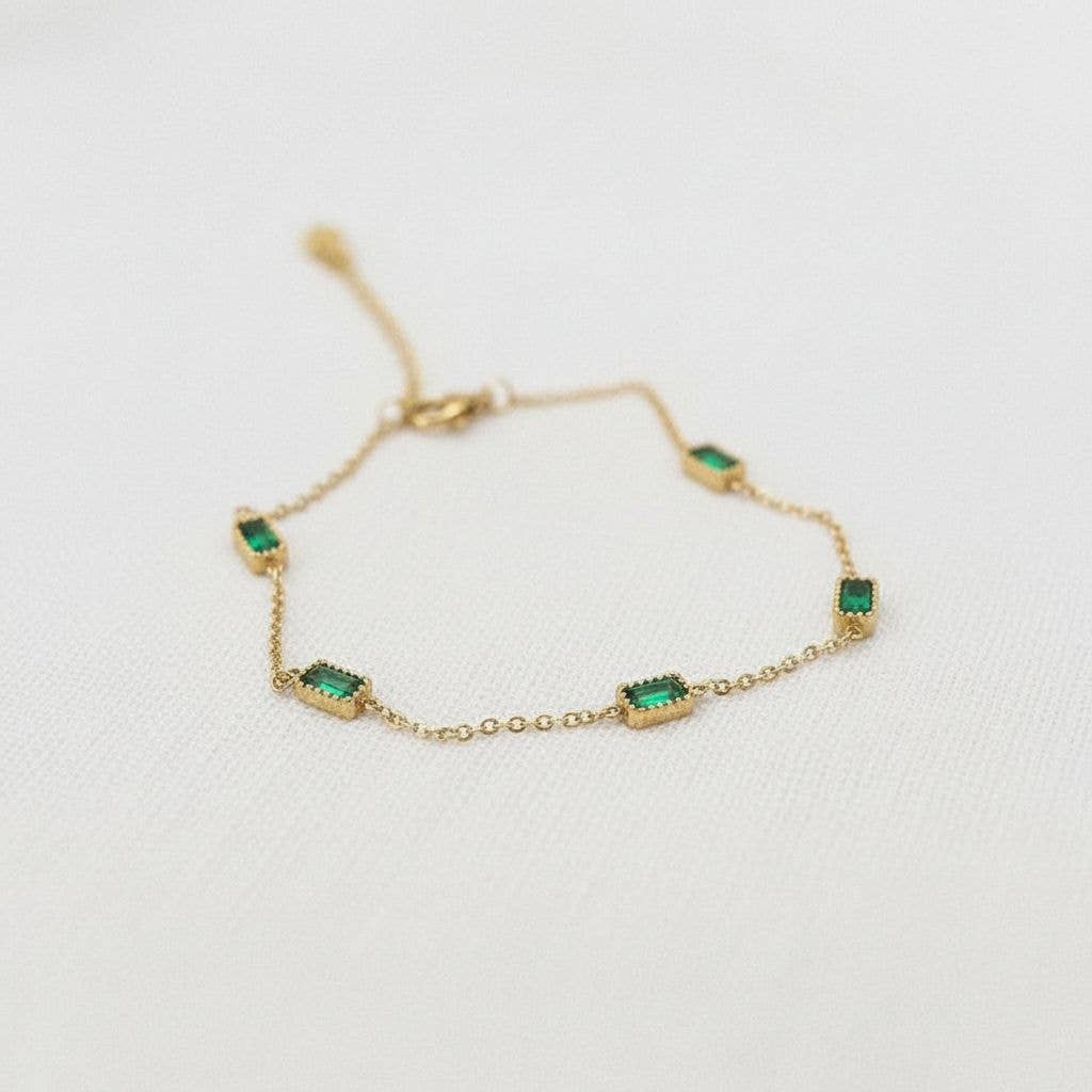 Emerald Zirconia Pendant Necklace